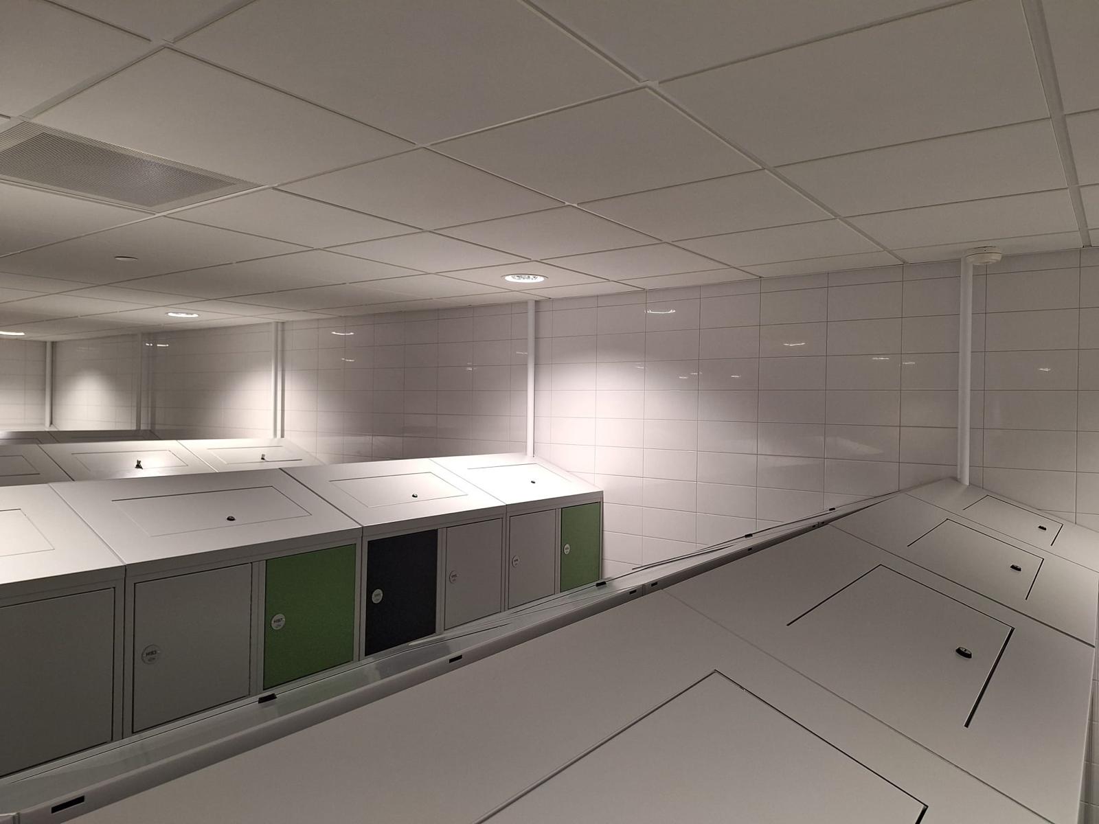 hotel smart lockers