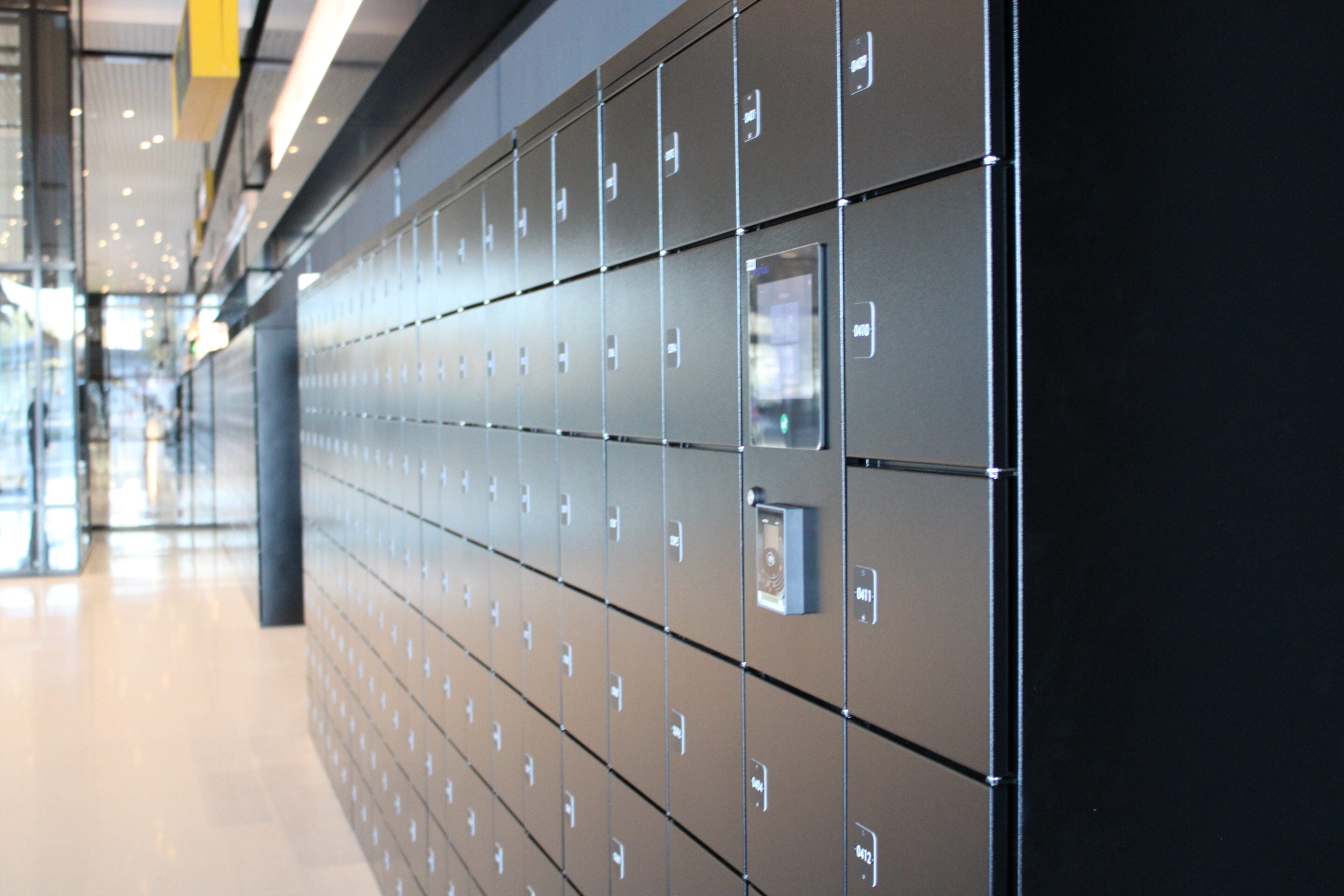 hotel smart lockers