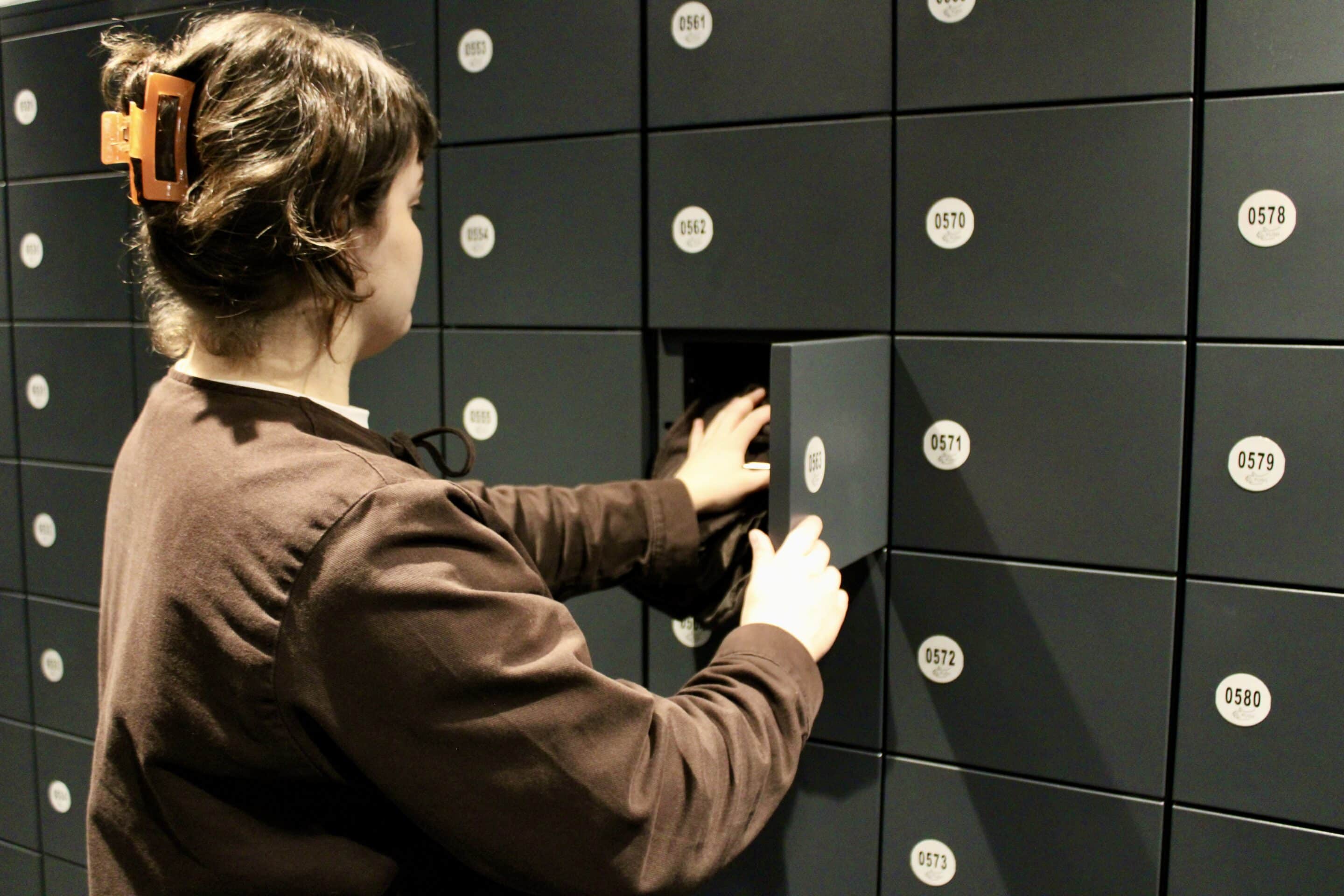 hotel smart lockers